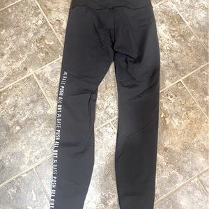 Lululemon leggings 25” Orangetheory wonder under size 6